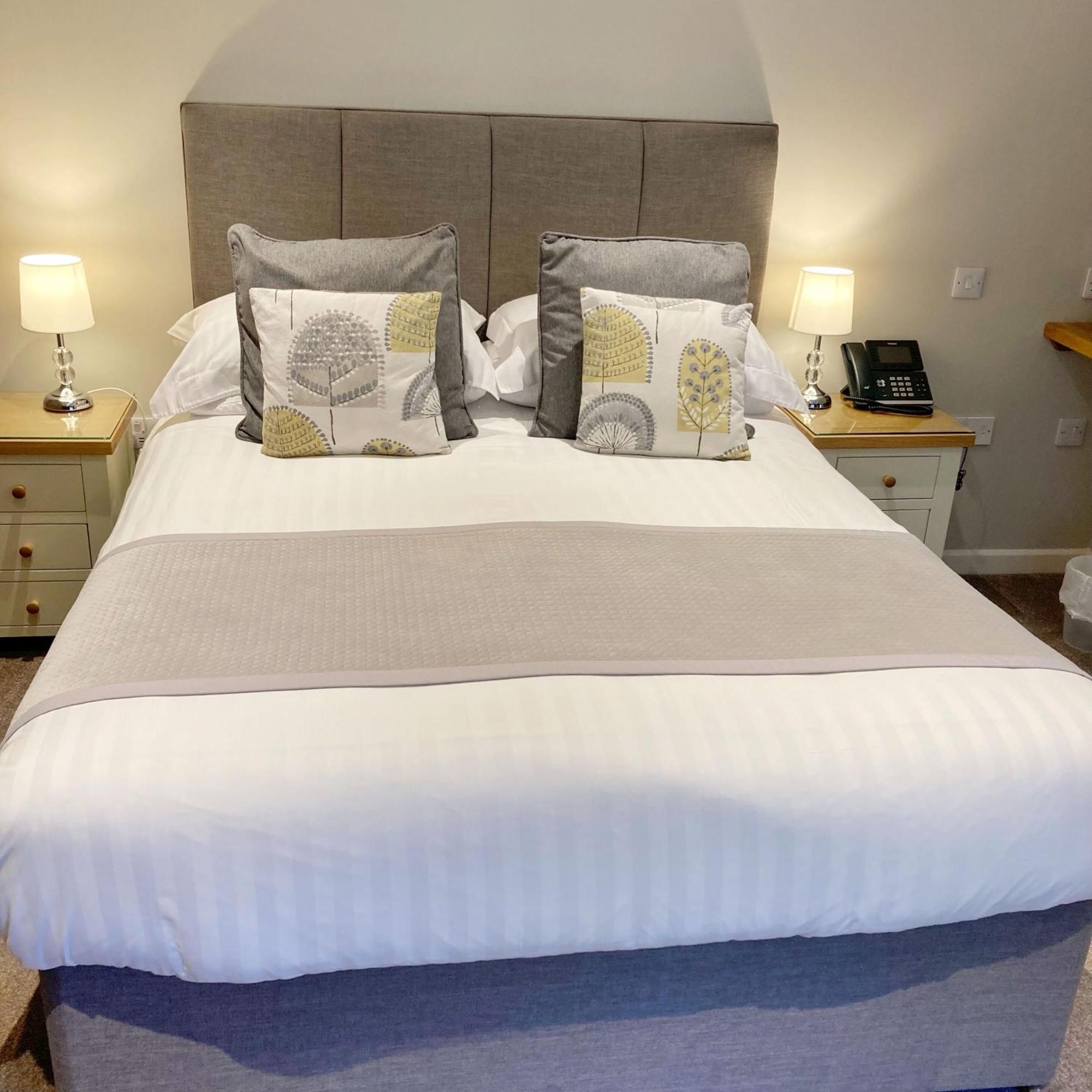 The Britannia Inn & Waves Restaurant St Austell Ruang foto