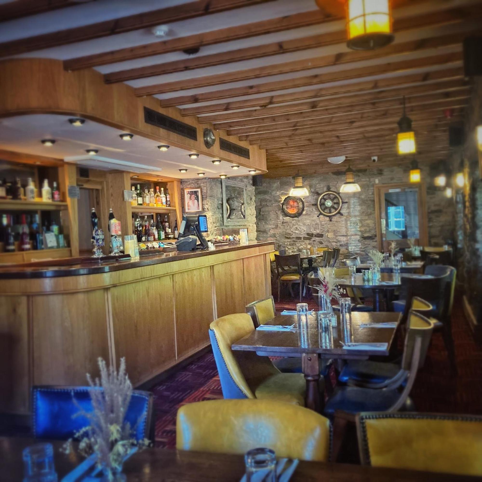 The Britannia Inn & Waves Restaurant St Austell Bagian luar foto